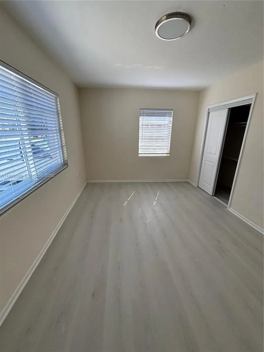 8530 Crespi Blvd # 8520, Miami Beach FL 33141