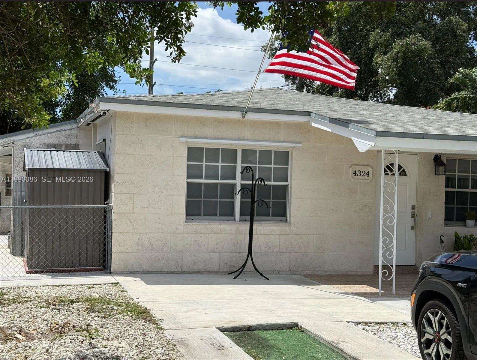 4326 NW 4th St, Miami FL 33126