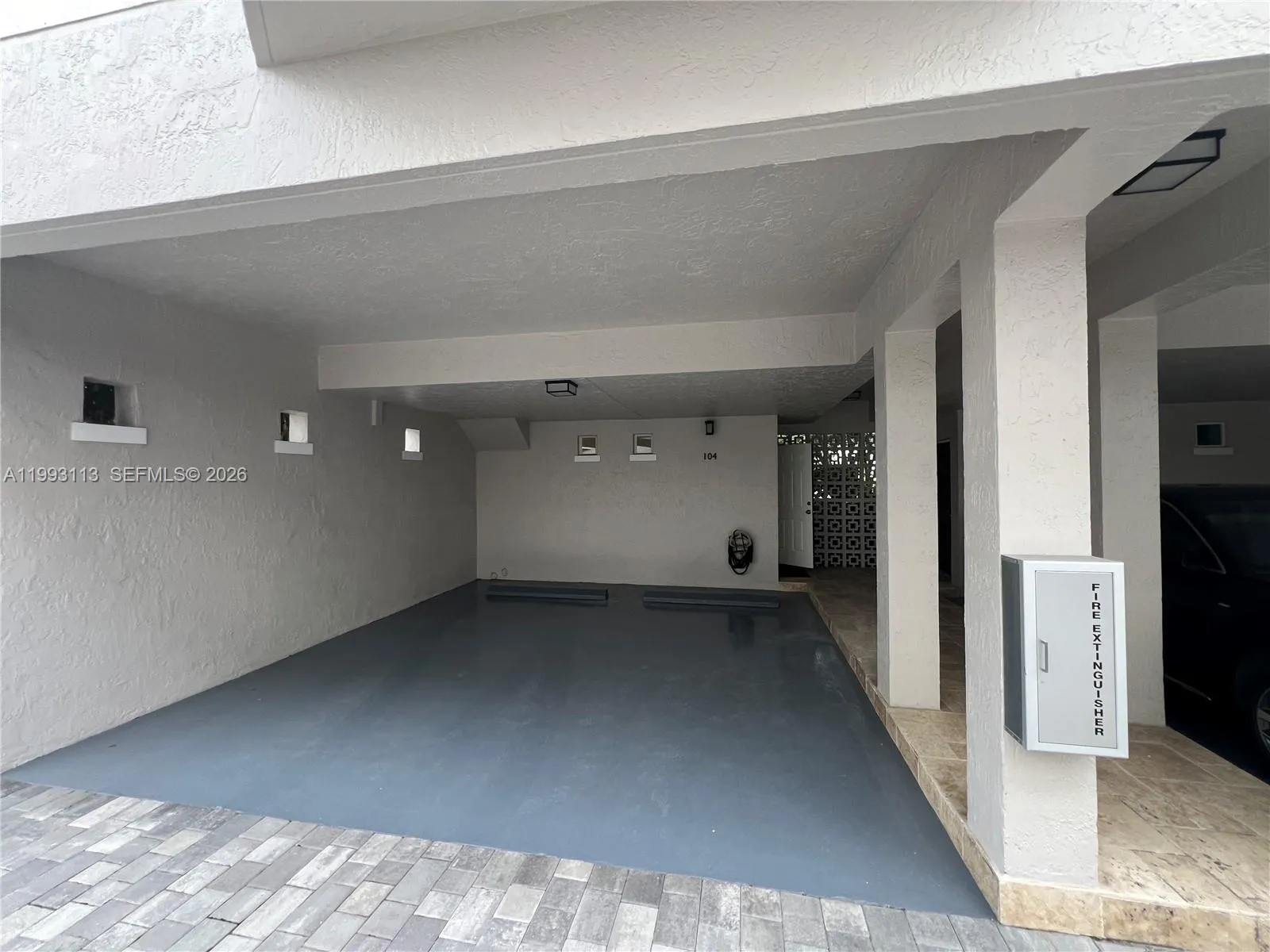 261 Navarre Ave # 4, Coral Gables FL 33134