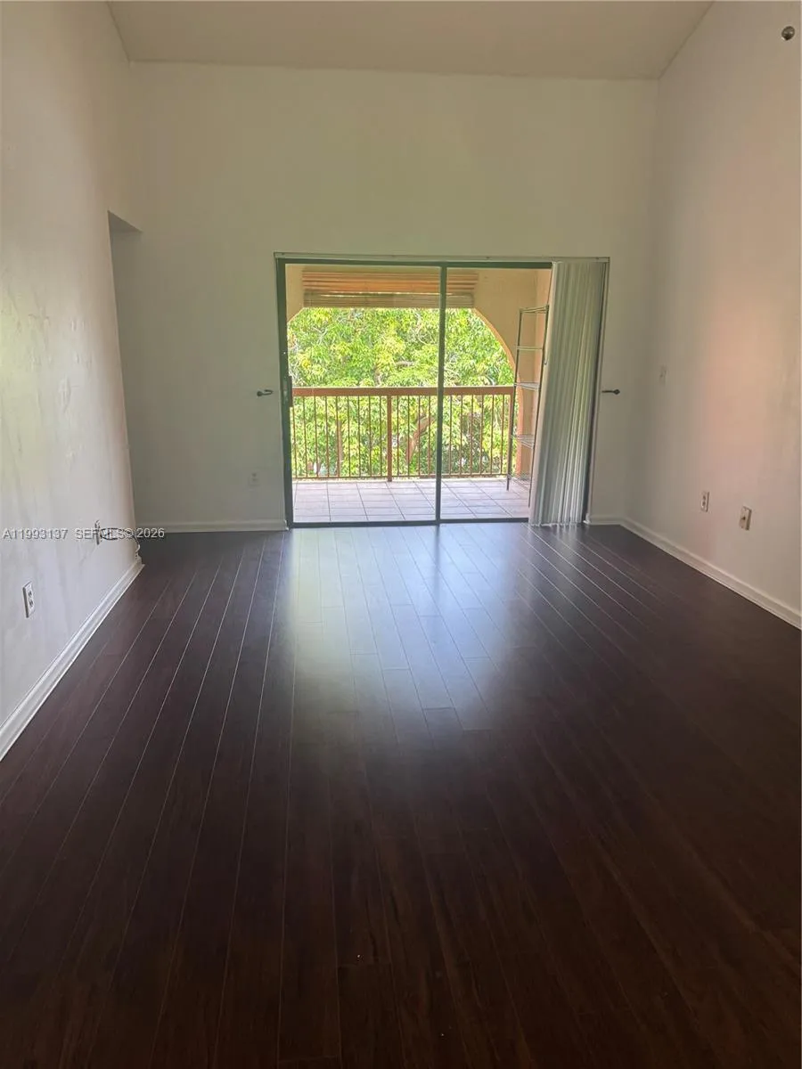 10233 NW 9th St Cir # 1, Miami FL 33172