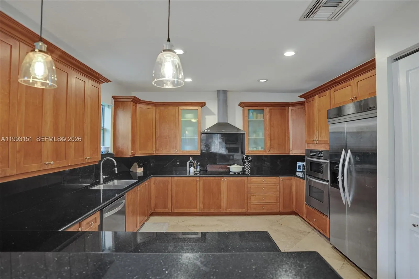 822 SW 10th St, Fort Lauderdale FL 33315