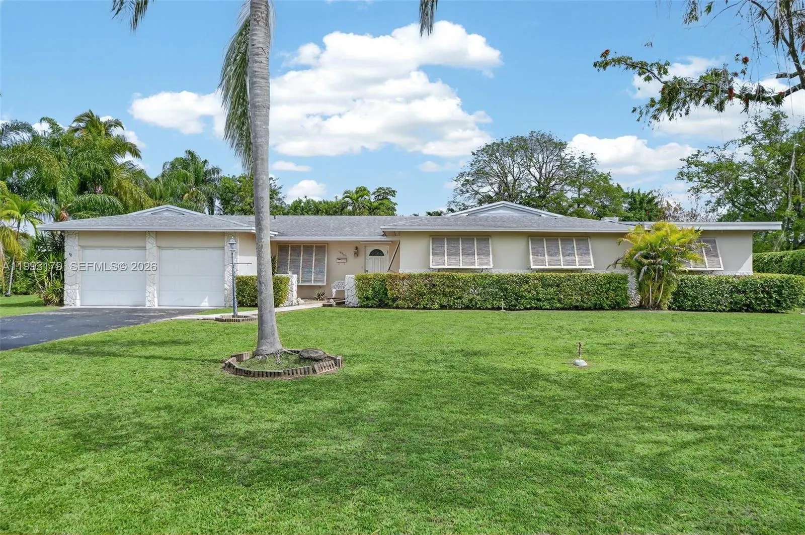 4 bedroom 2 bath for sale at 10753 SW 118th St, Miami FL 33176