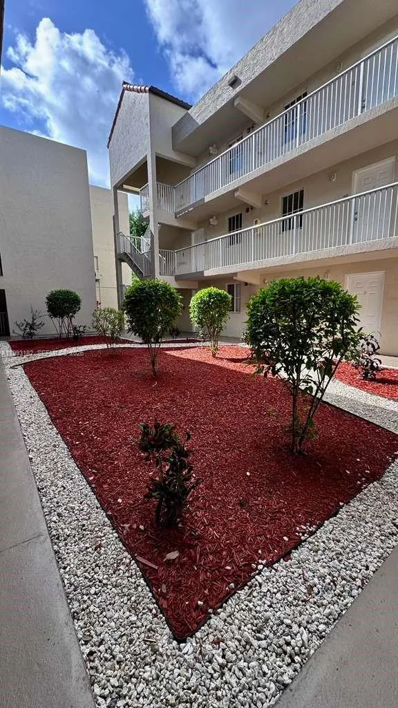 6115 NW 186th St # 104, Hialeah FL 33015