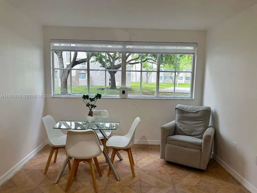 6115 NW 186th St # 104, Hialeah FL 33015