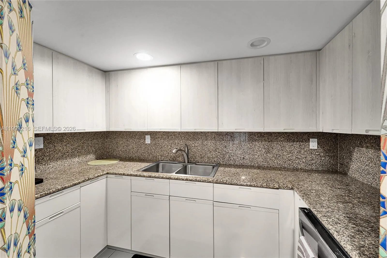 825 Brickell Bay Dr # 2048, Miami FL 33131