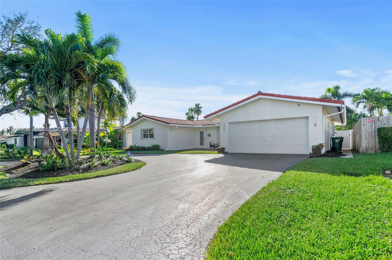 2207 NE 16th Ave, Wilton Manors FL 33305