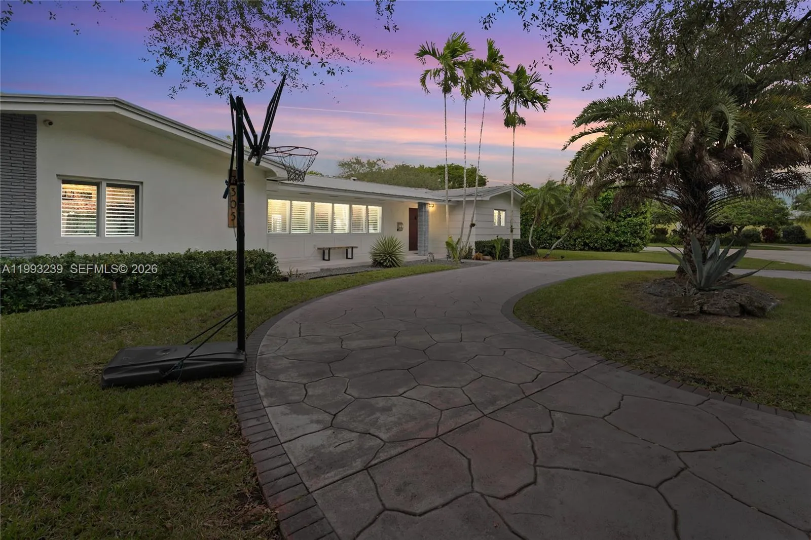 7305 SW 123rd Ter, Pinecrest FL 33156