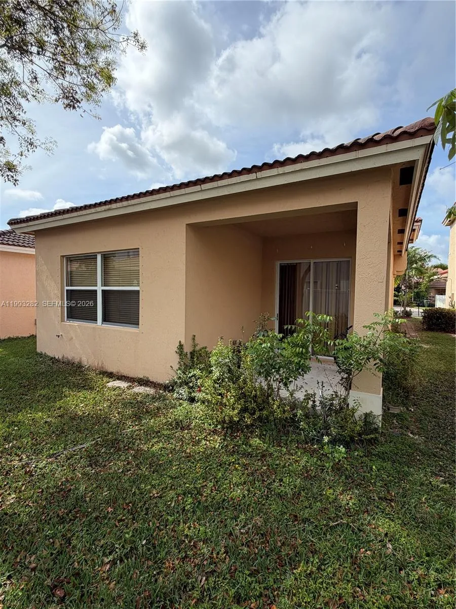 3951 NE 11th Dr, Homestead FL 33033