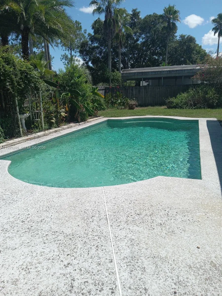 3 bedroom 2 bath for sale at 6035 CAPRICE DR, Jacksonville FL 32244