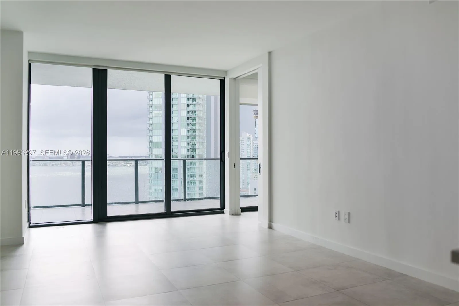 650 NE 32nd St # 2104, Miami FL 33137