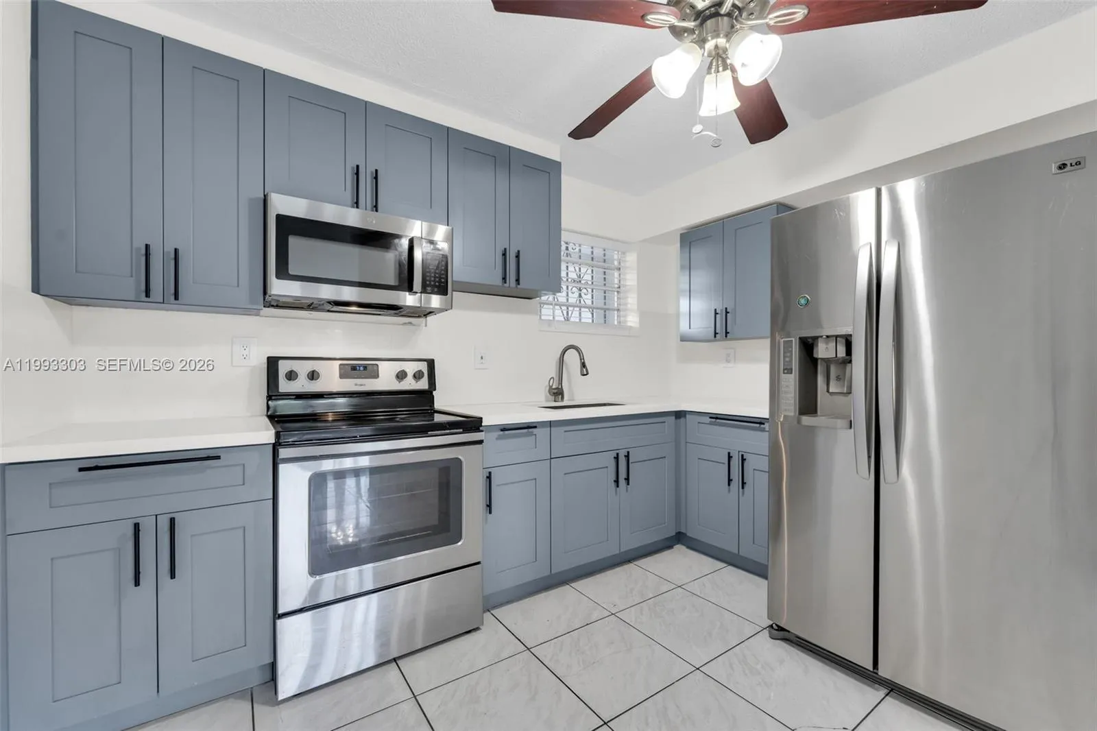 2 bedroom 1 bath for sale at 1800 SW 25th St # 2305, Miami FL 33133