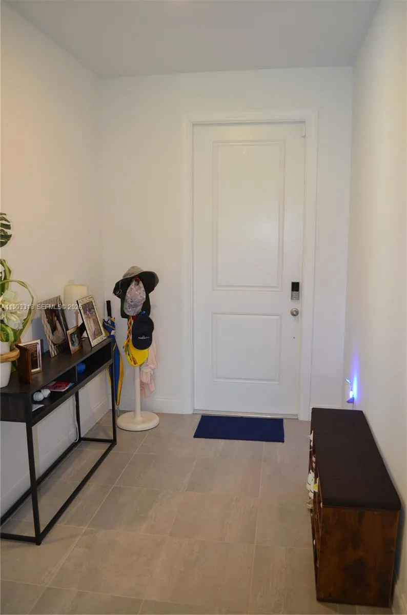 6448 NW Cloverdale Ave, Port St. Lucie FL 34987