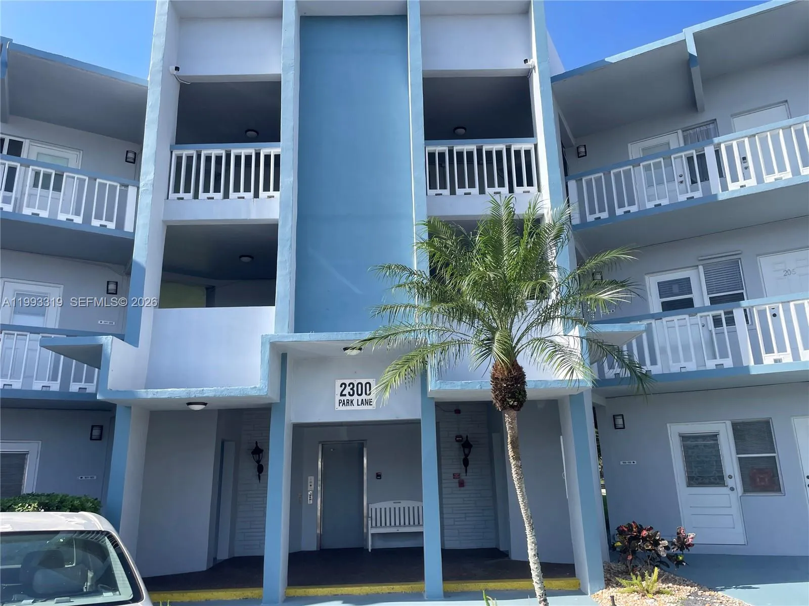 2300 Park Ln # 208, Hollywood FL 33021