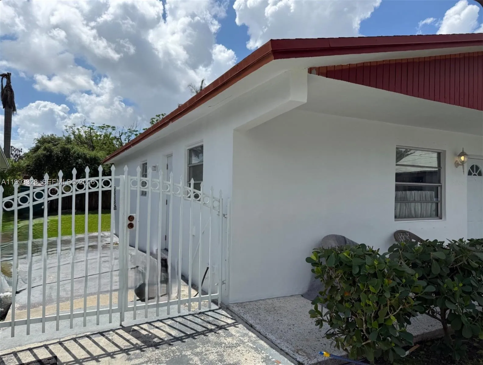 3066 NW 28th St, Miami FL 33142