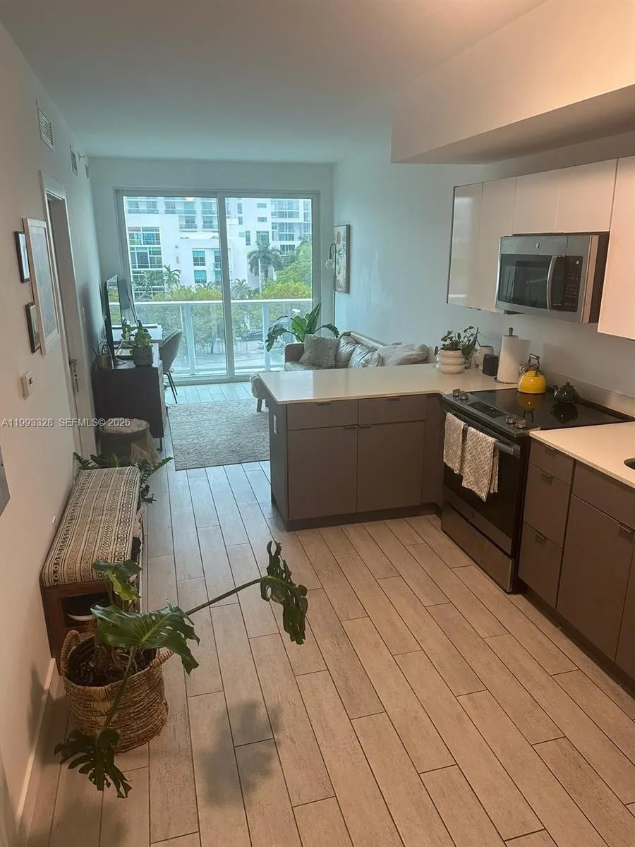 1 bedroom 1 bath for rent at 321 NE 26th St # 511, Miami FL 33137