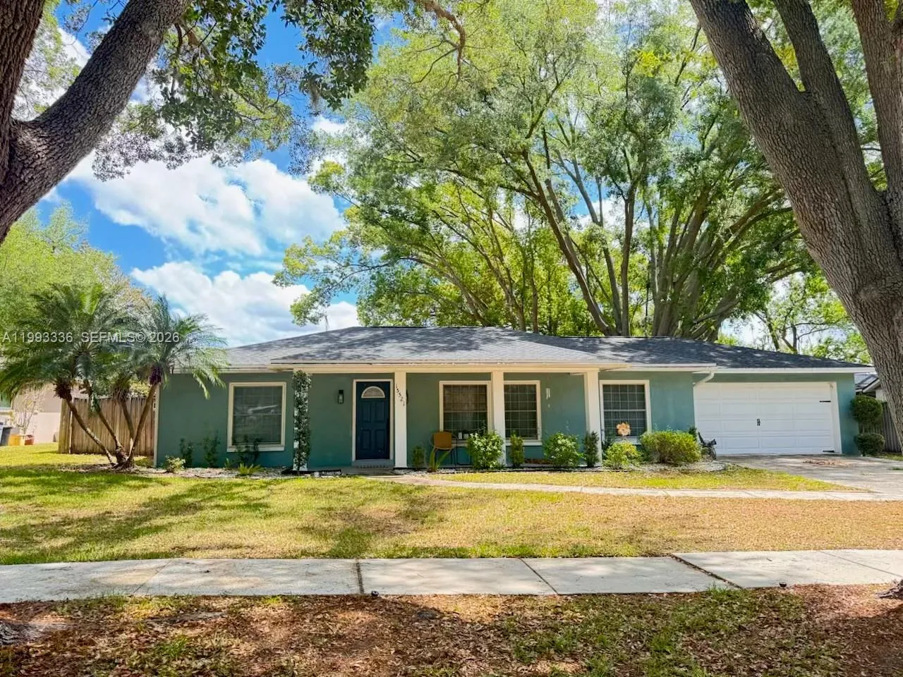 3 bedroom 2 bath for sale at 15521 WETSTONE DRIVE, Tampa FL 33613