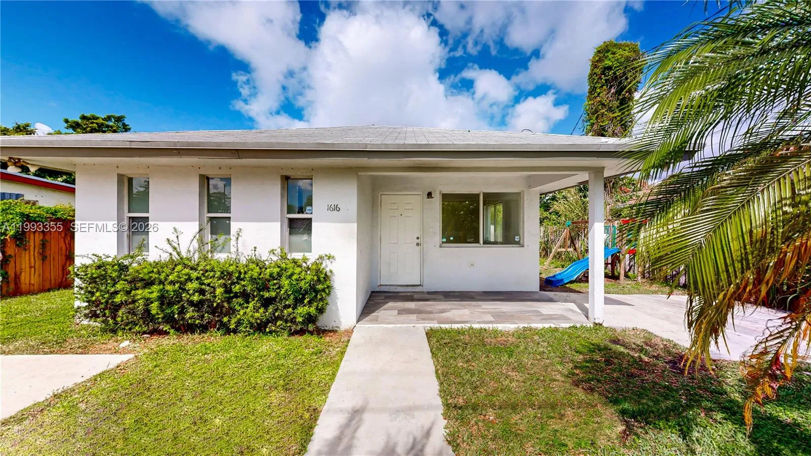 1616 NW 7th Pl, Florida City FL 33034