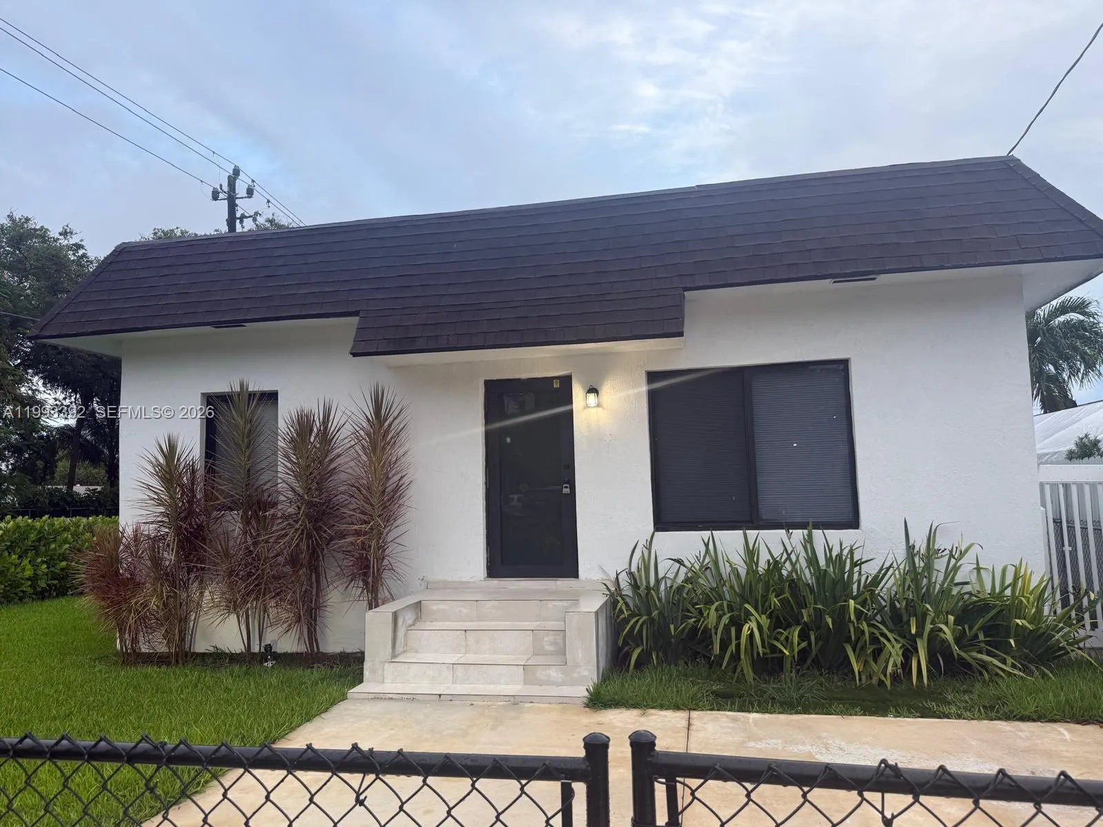 2 bedroom 1 bath for rent at 1800 NW 18th Ter # 1, Miami FL 33125
