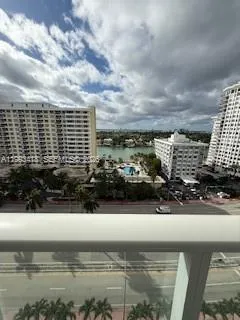 1 bedroom 1 bath for sale at 5601 Collins ave # 1219, Miami Beach FL 33140