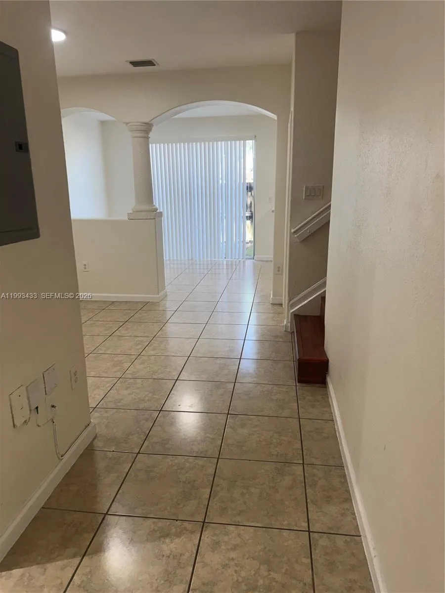 1403 SE 27th Ct, Homestead FL 33035