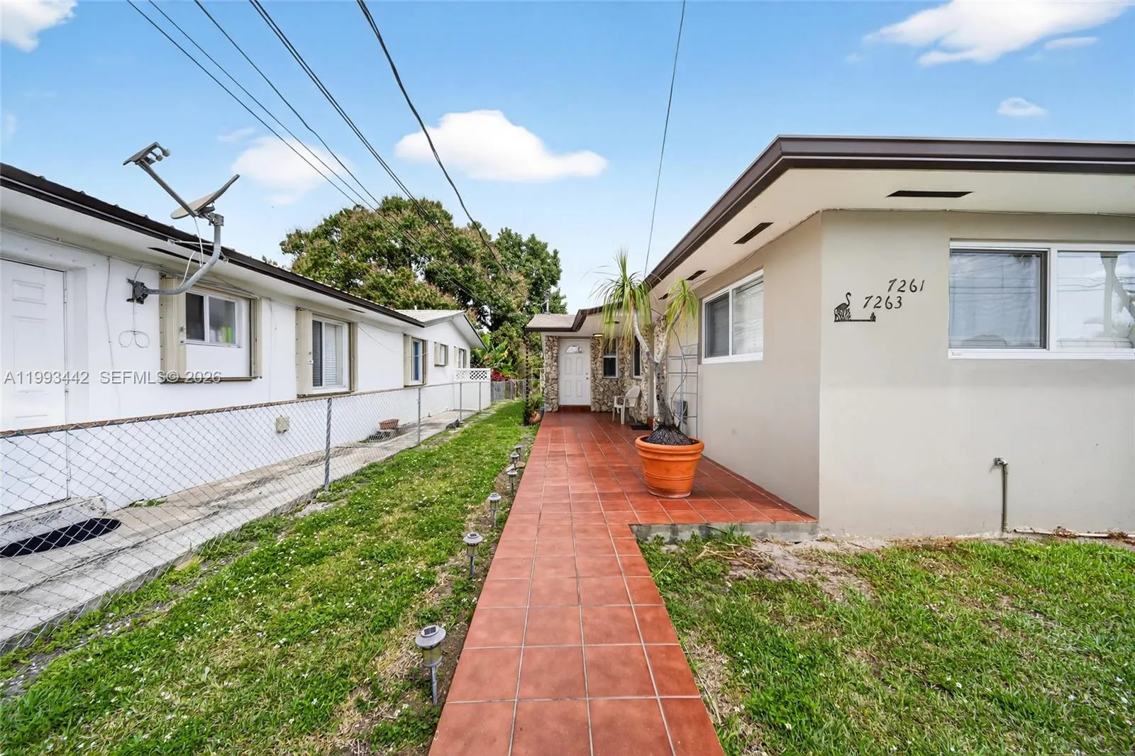 2 bedroom 1 bath for rent at 7261 SW 21st St # 7263, Miami FL 33155