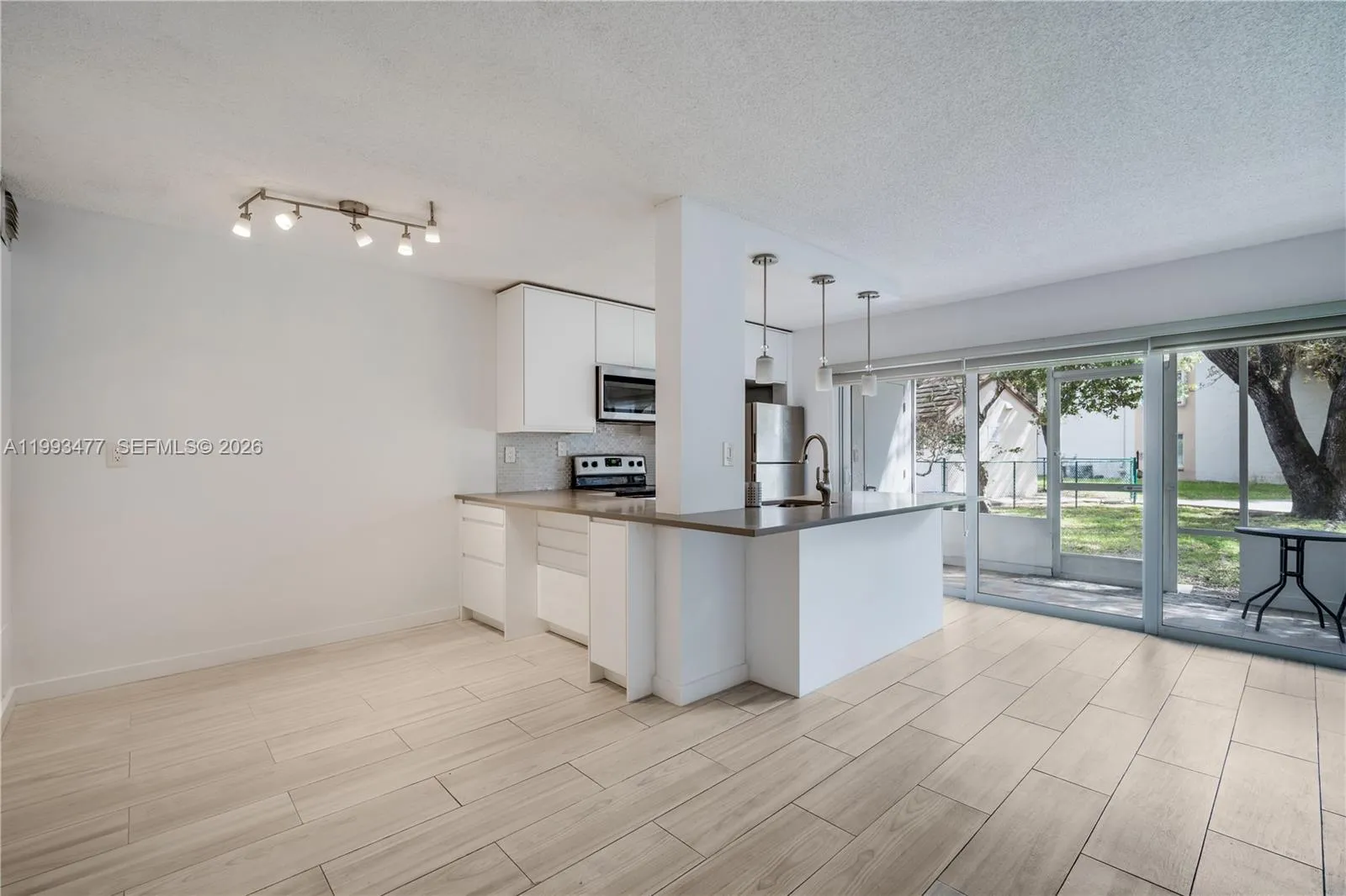 1 bedroom 1 bath for rent at 13924 SW 90th Ter # 13924, Miami FL 33186
