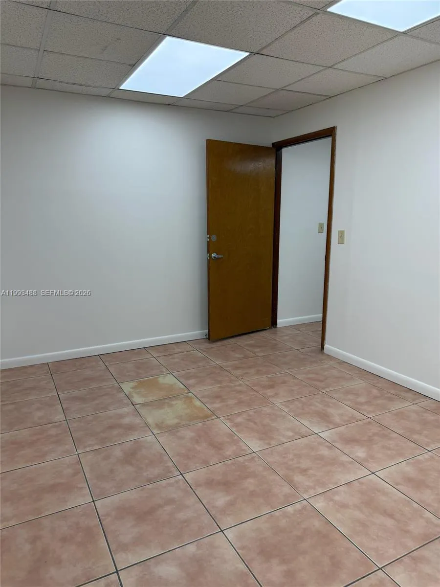 6995 NW 82nd Ave # 32, Medley FL 33166