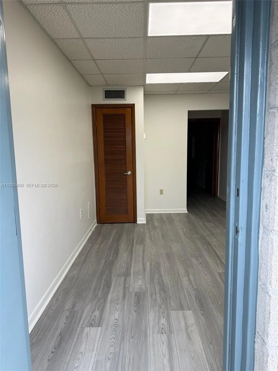 6907 NW 82nd Ave, Medley FL 33166