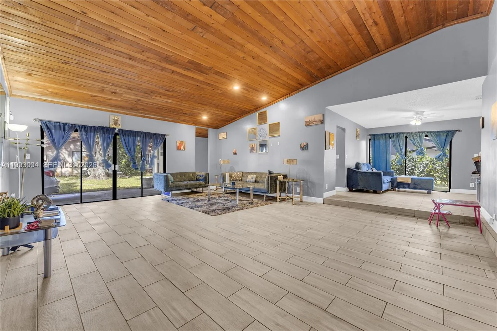 5701 NW 54th Way, Tamarac FL 33319
