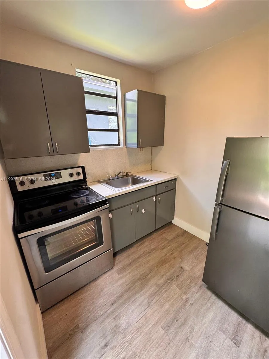 1 bedroom 1 bath for rent at 784 NW 100th St # C, Miami FL 33150