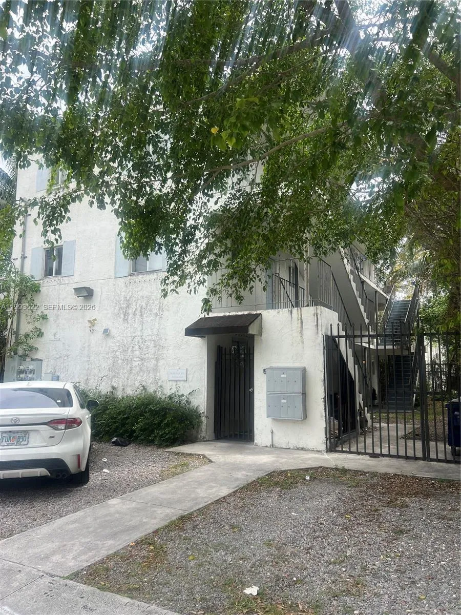 3680 Oak Ave # 2, Miami FL 33133