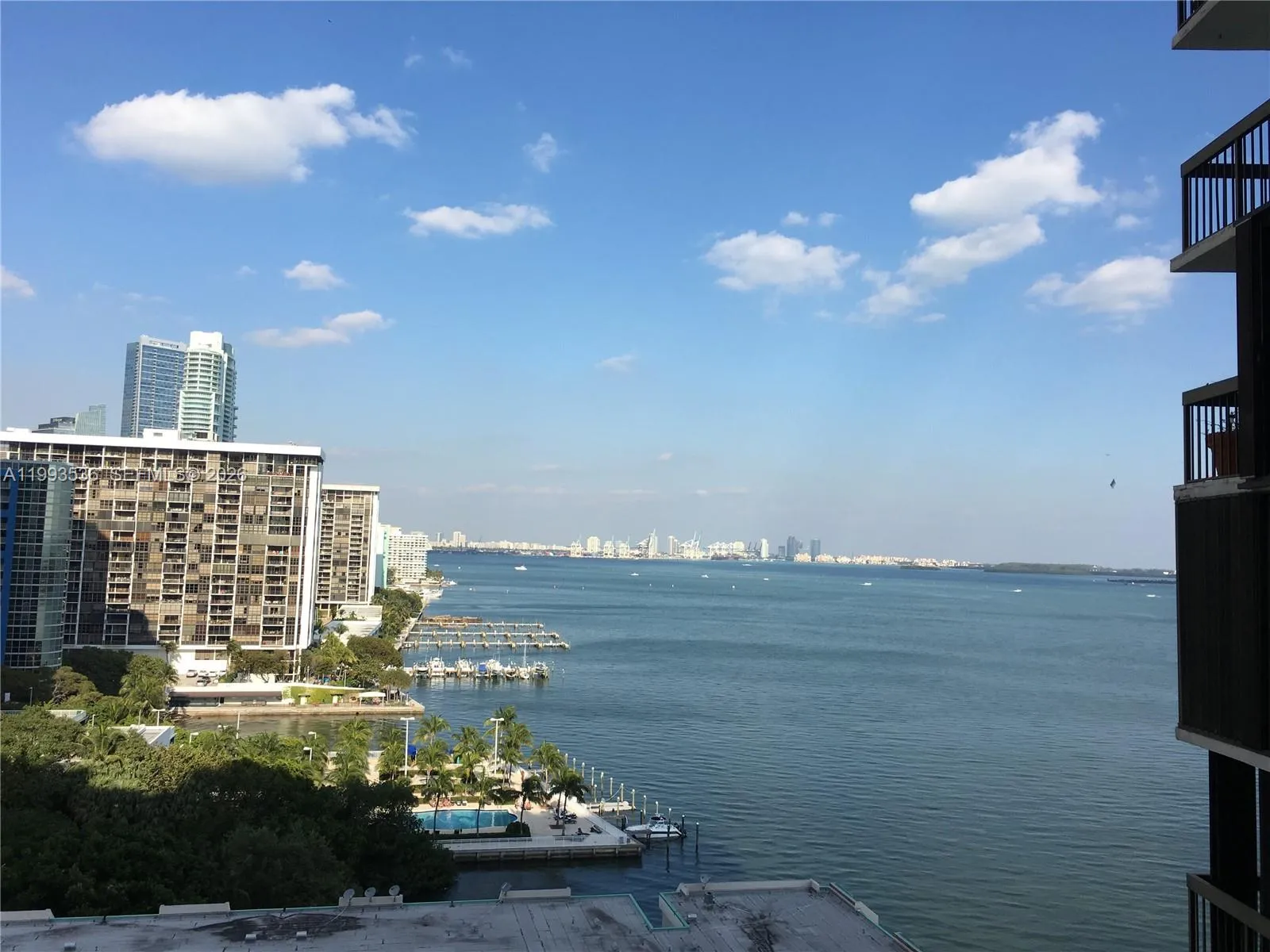 2 bedroom 2 bath for rent at 2333 Brickell Ave # 1407, Miami FL 33129