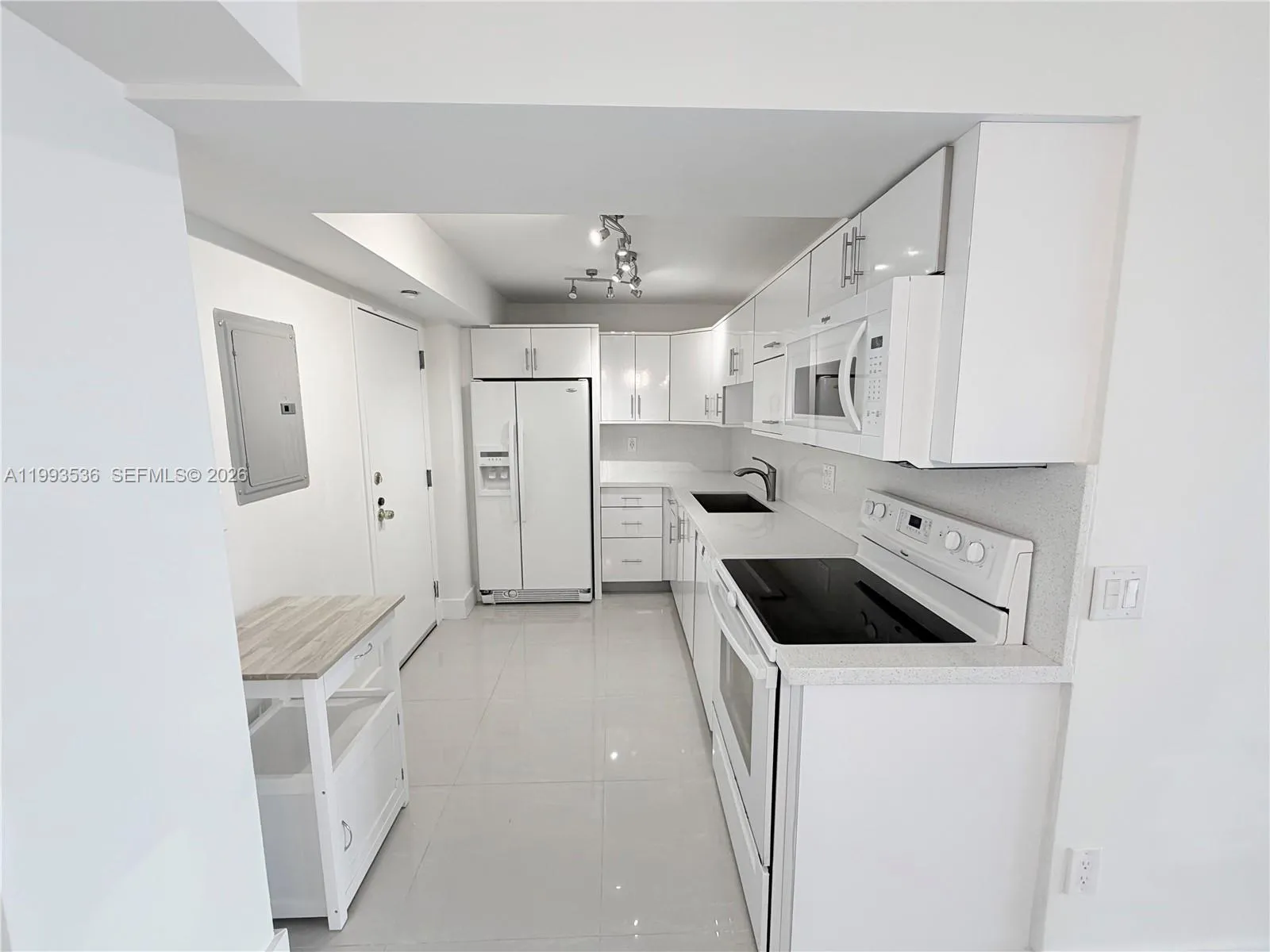 2333 Brickell Ave # 1407, Miami FL 33129