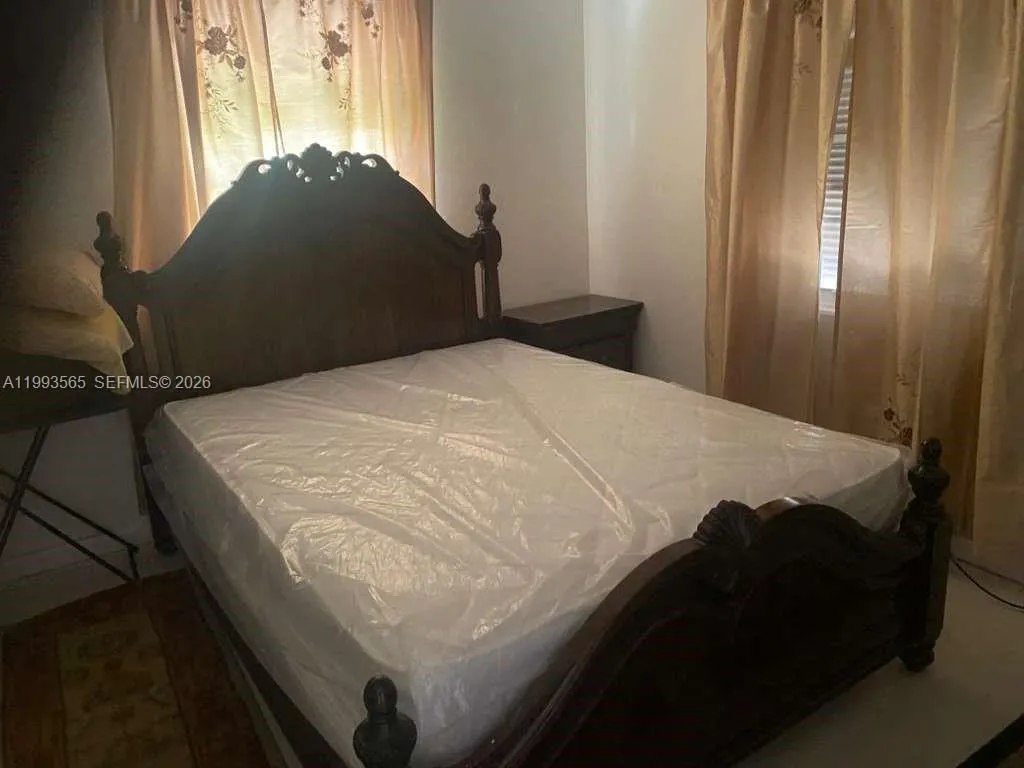 712 57th St, West Palm Beach FL 33407