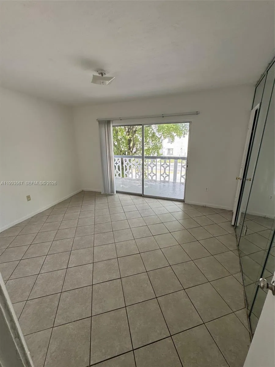 11 SW 52nd Ave # 1B, Miami FL 33134