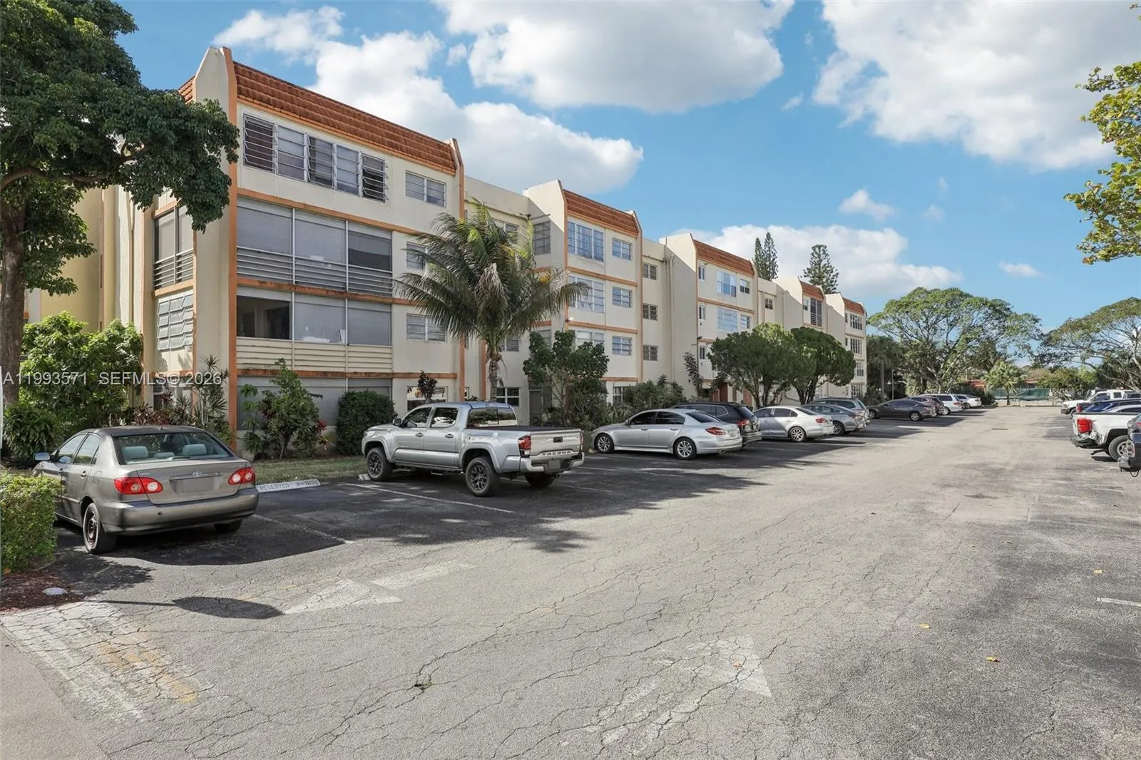 2301 NW 41st Ave # 403, Lauderhill FL 33313