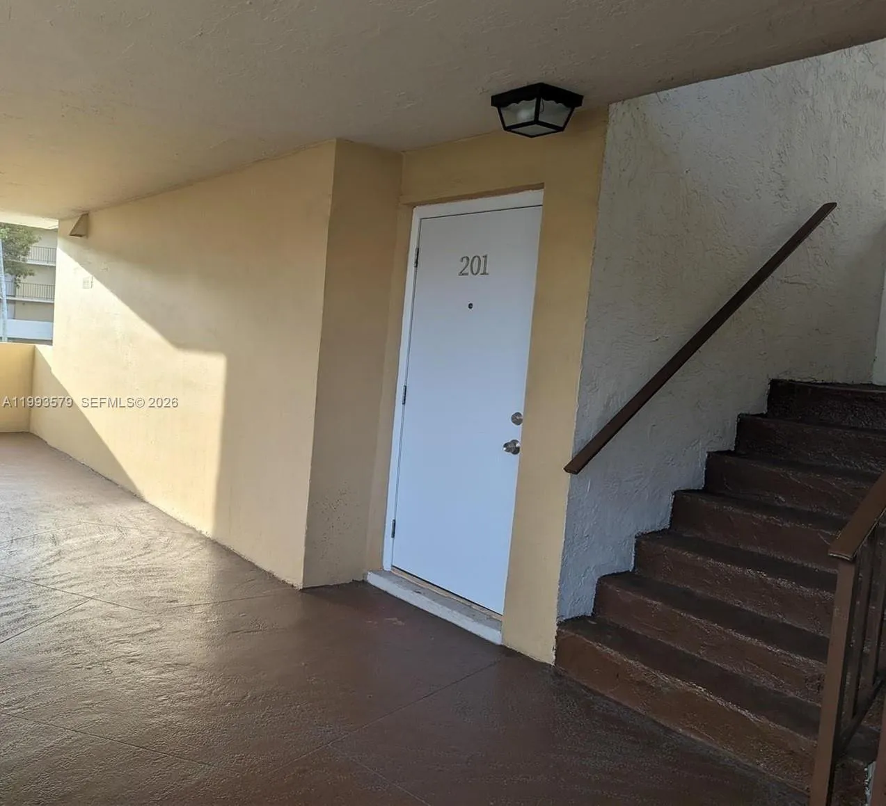 1 bedroom 1 bath for rent at 8810 Fontainebleau Blvd # 201, Miami FL 33172