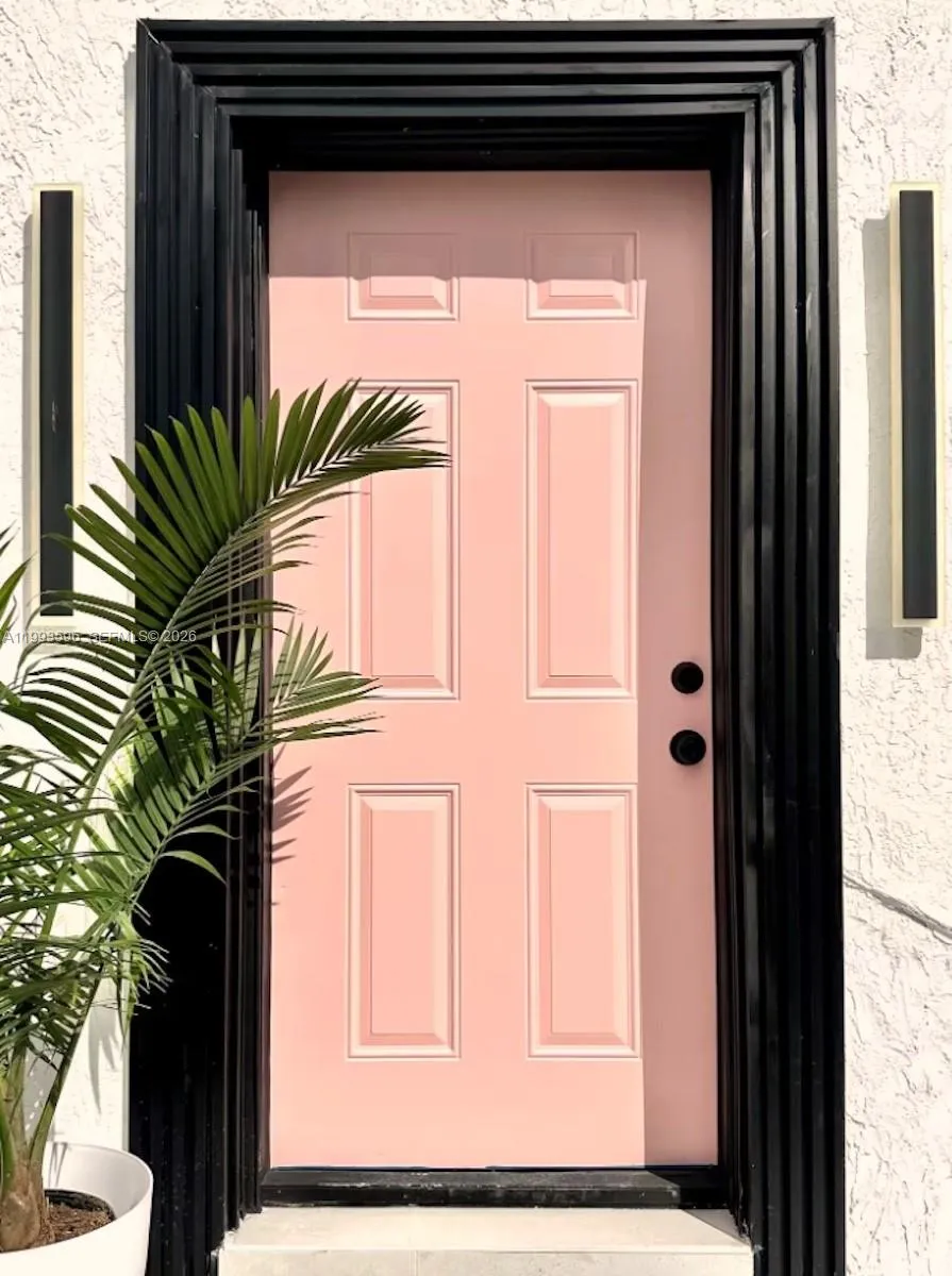 745 NW 47th Ter, Miami FL 33127