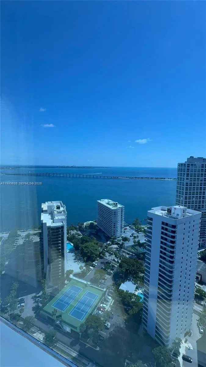 1435 Brickell Ave # 3305, Miami FL 33131