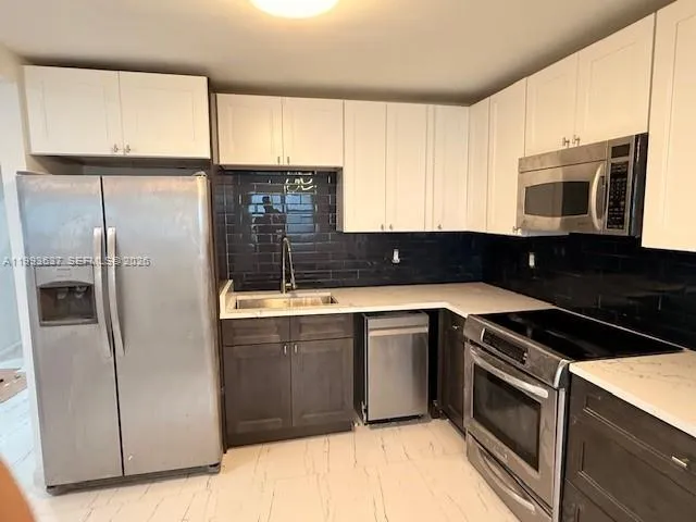 535 NW 23rd Ave, Fort Lauderdale FL 33311