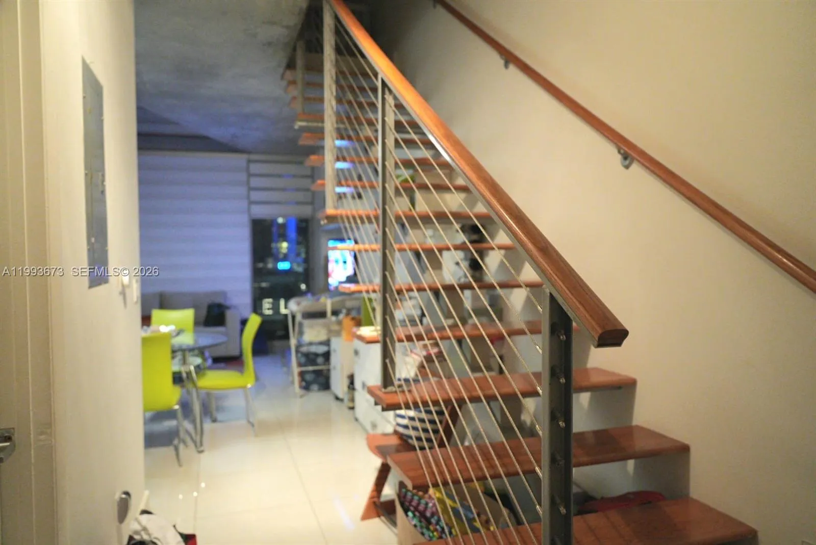 690 SW 1 CT # 1722, Miami FL 33130