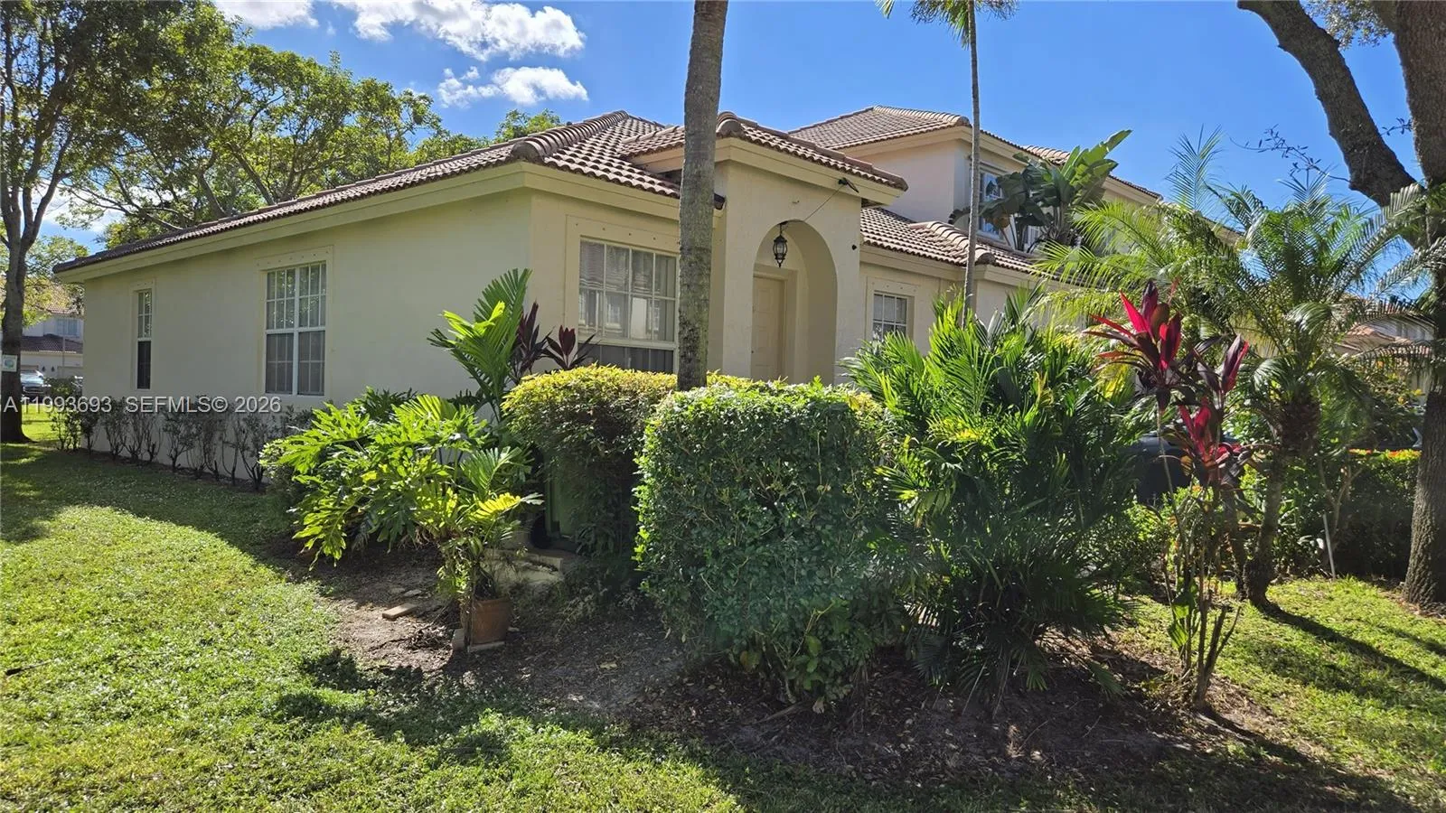 7950 NW 20th St, Pembroke Pines FL 33024