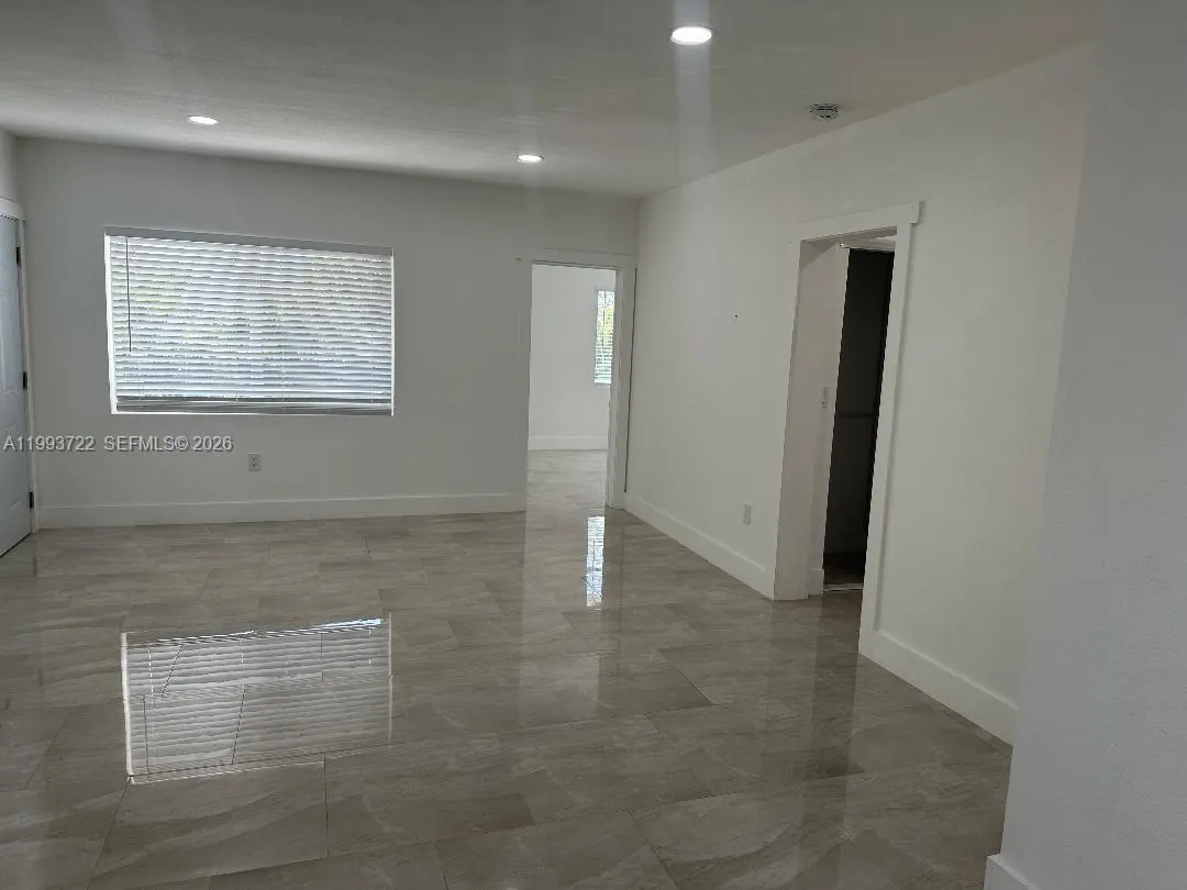 7115 Rue Granville # D, Miami Beach FL 33141