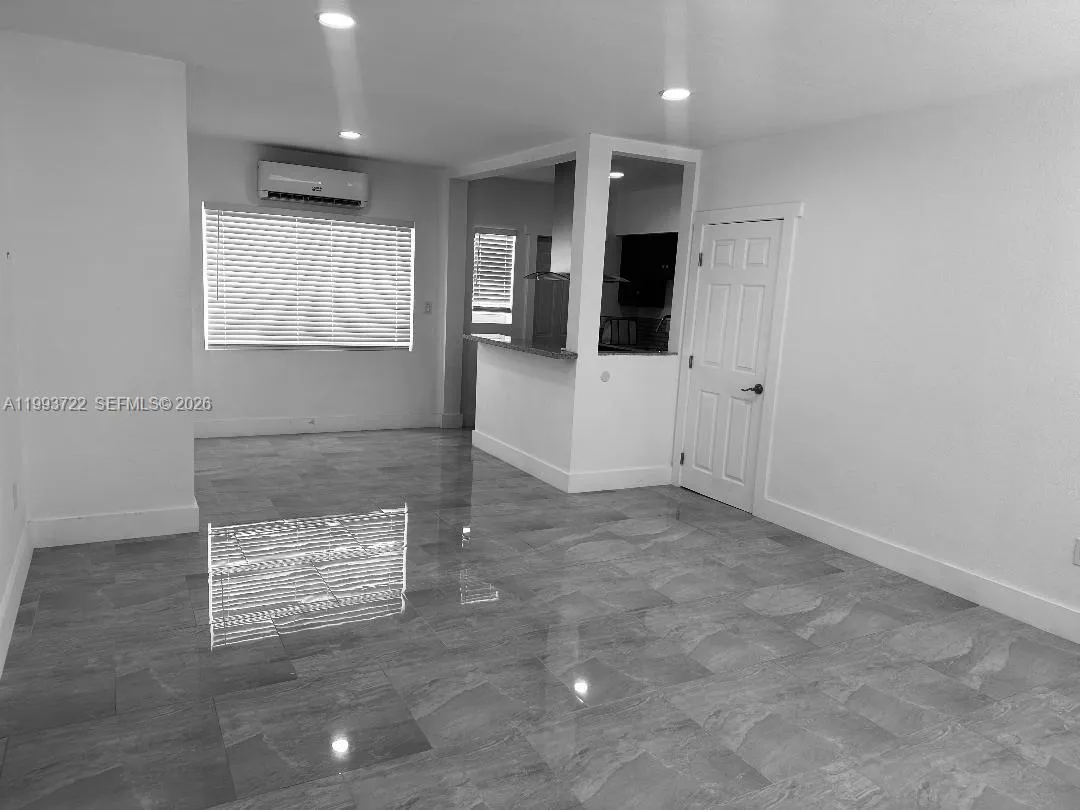 7115 Rue Granville # D, Miami Beach FL 33141