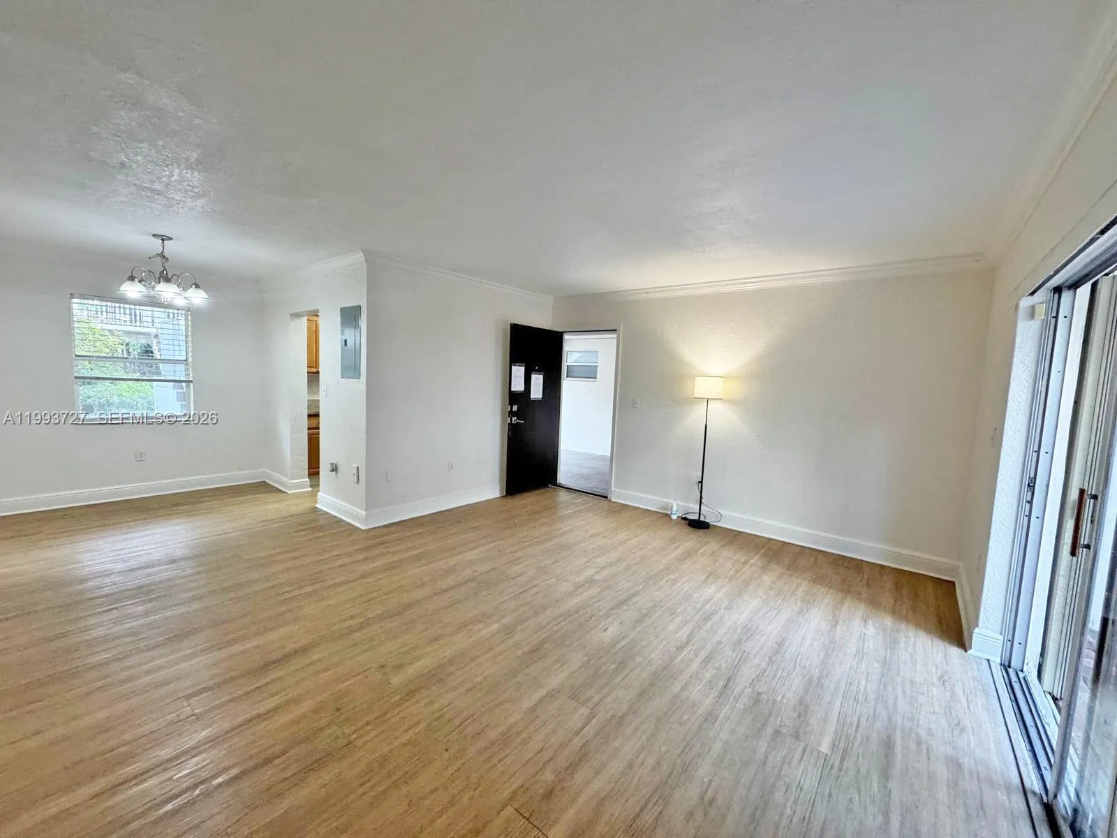 3 bedroom 2 bath for rent at 8475 SW 94th St # 119E, Miami FL 33156