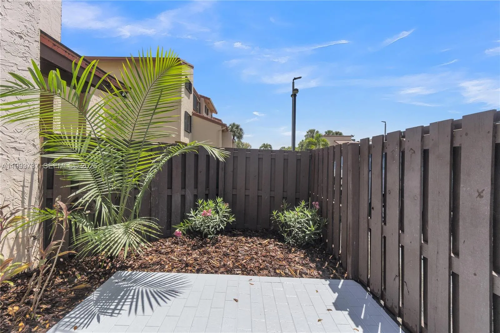 425 W Park Dr # 12, Miami FL 33172