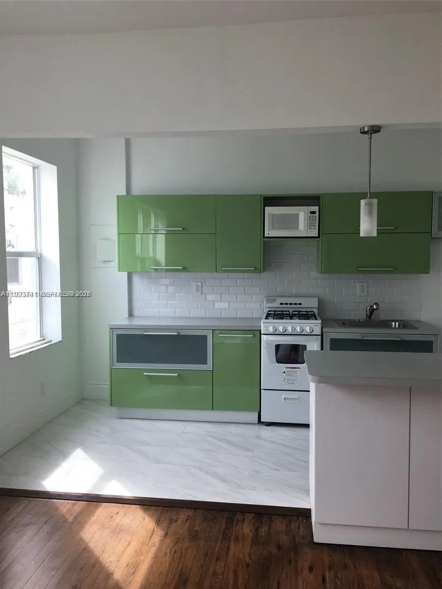 1618 Michigan Ave # 22, Miami Beach FL 33139