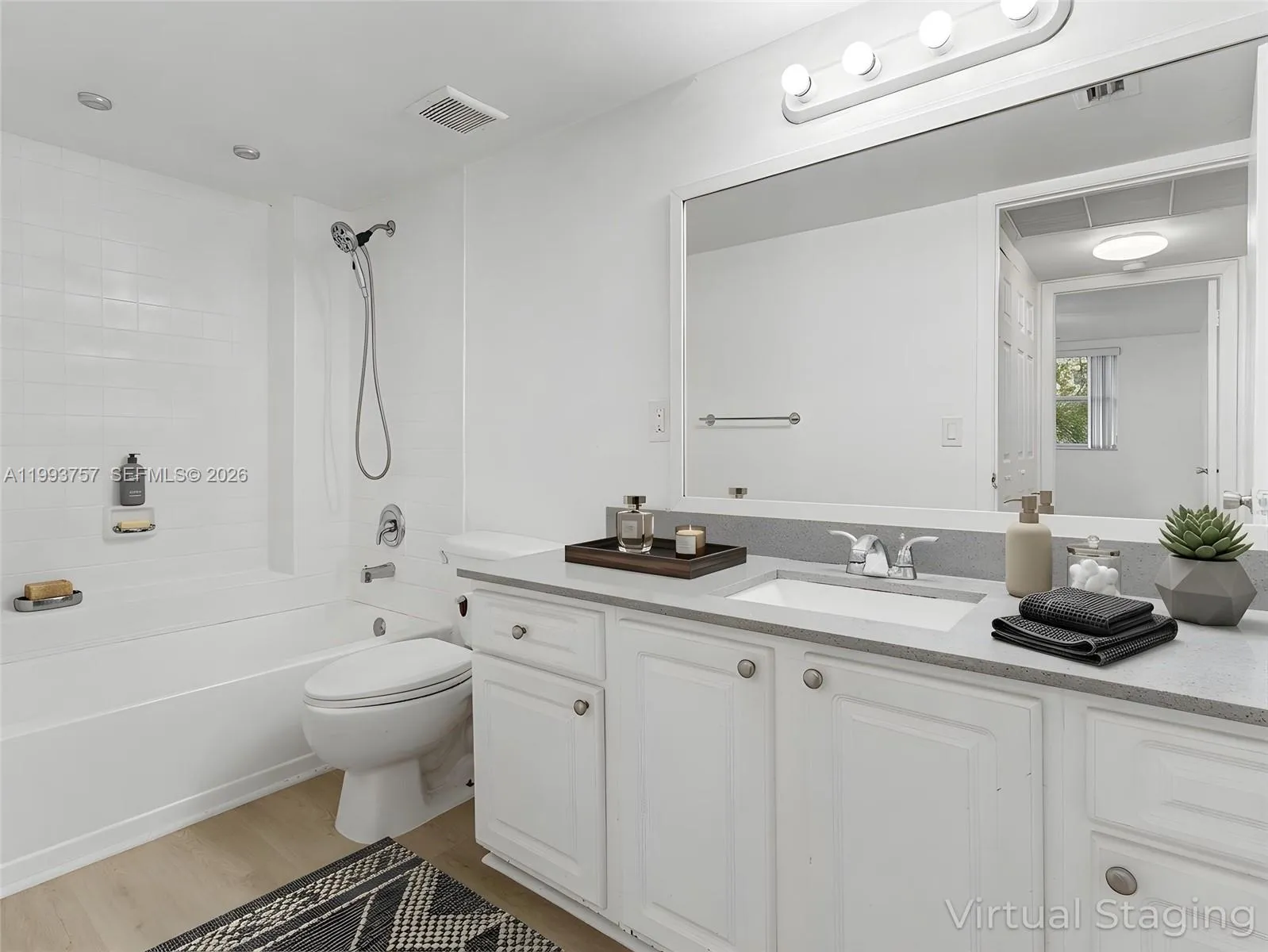 8343 Lake Dr # 205, Doral FL 33166