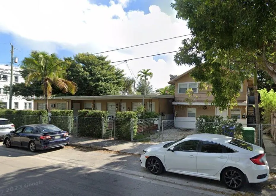 2 bedroom 2 bath for rent at 640 SW 5th St # 1, Miami FL 33130