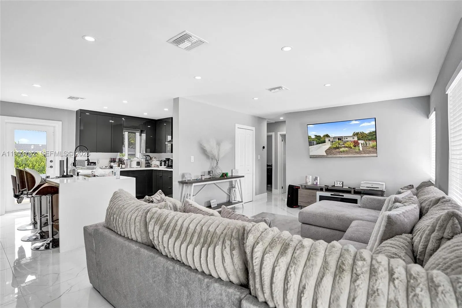 1001 NW 148th St, Miami FL 33168